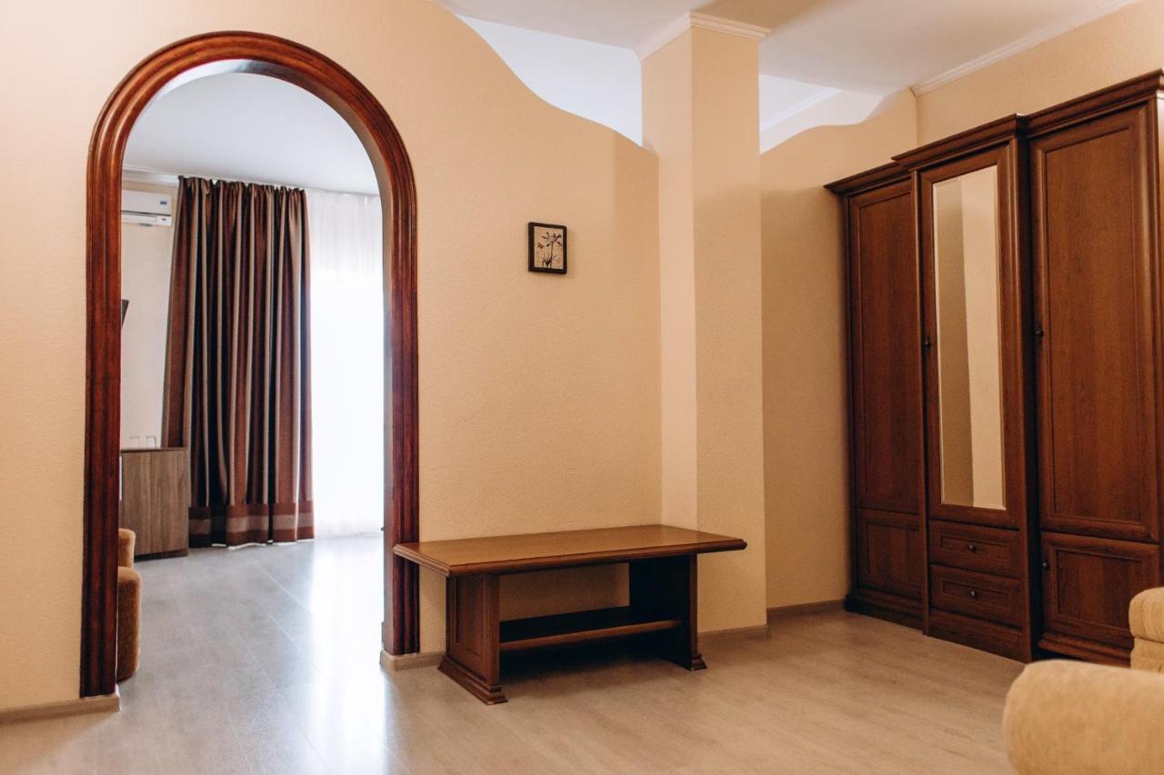 Hotel Da Nonna โอเดสซา ภายนอก รูปภาพ